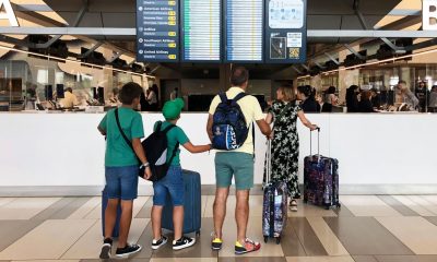 Сотни отмен и задержек рейсов начинаются с напряженных выходных четвертого июля