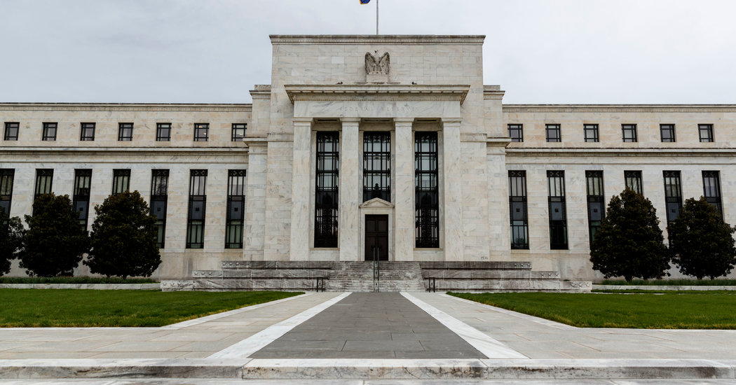 Fed Warns of ‘Extraordinarily Uncertain’ Path to Recovery