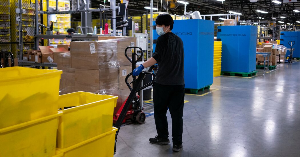 Amazon Workers Near Vote on Joining Union at Alabama Warehouse