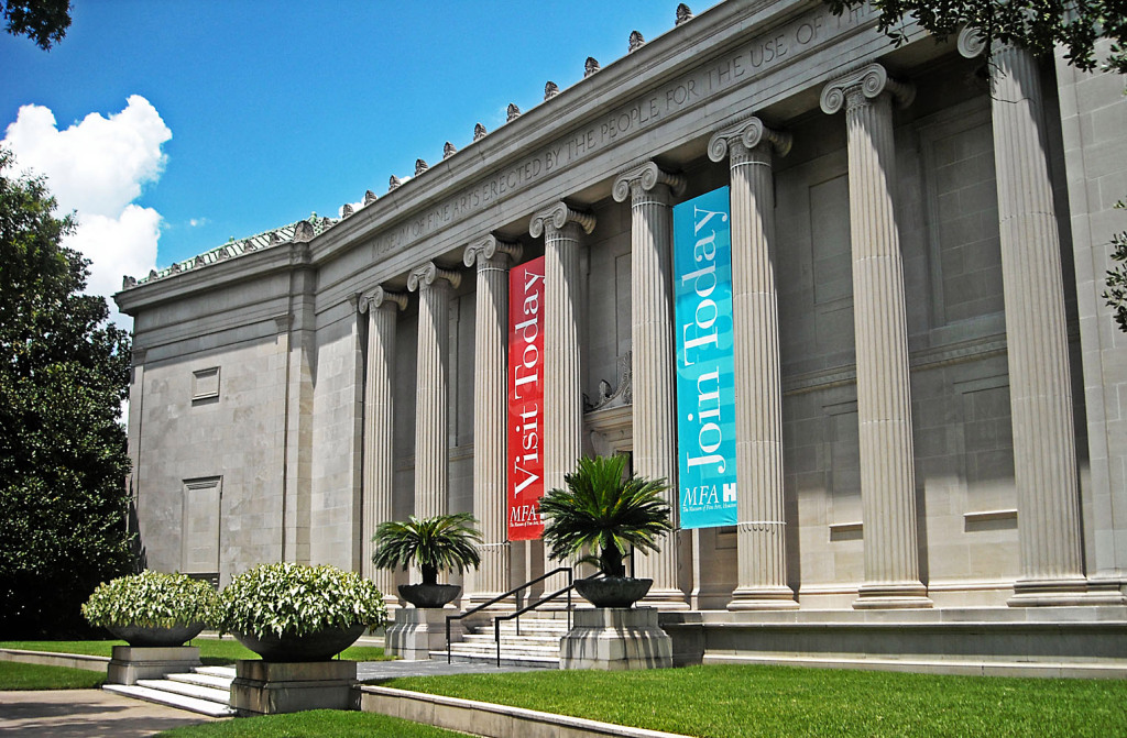 Texas Museums Brave Blackout—and More Art News – ARTnews.com