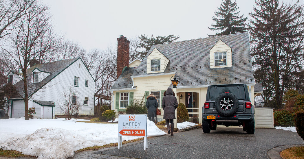 Suburban Home Sales Soar in the New York Region