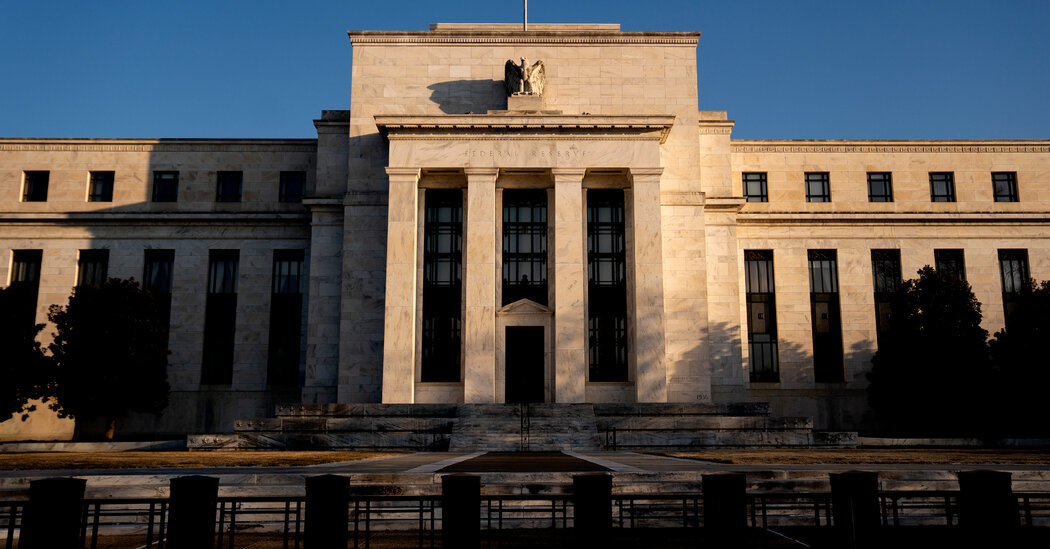 Fed Leaves Interest Rates Unchanged as Economy Begins to Heal