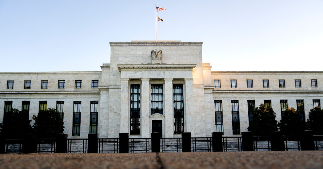 Fed Unity Cracks as Inflation Rises and Officials Debate Future