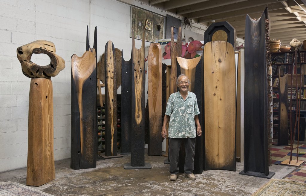 Sculptor of Towering Wood Forms Dies at 83 – ARTnews.com