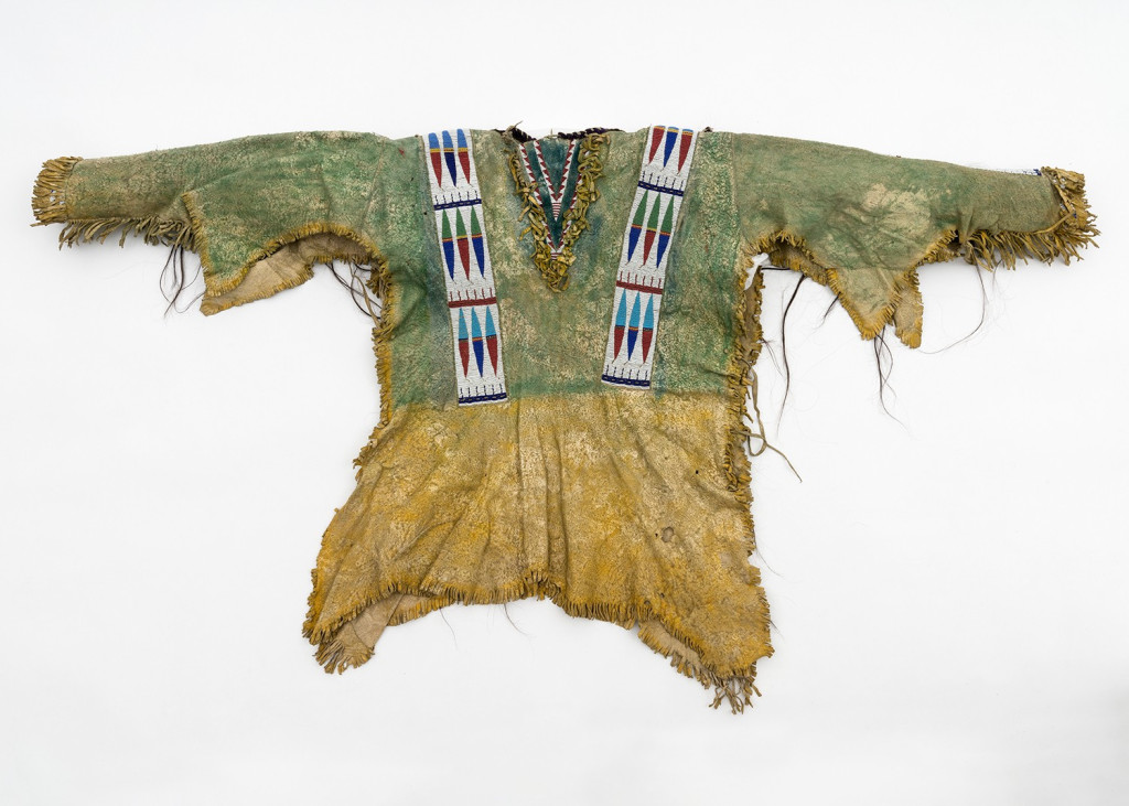 Weltkulturen Museum Repatriates Lakota Chief’s Shirt – ARTnews.com